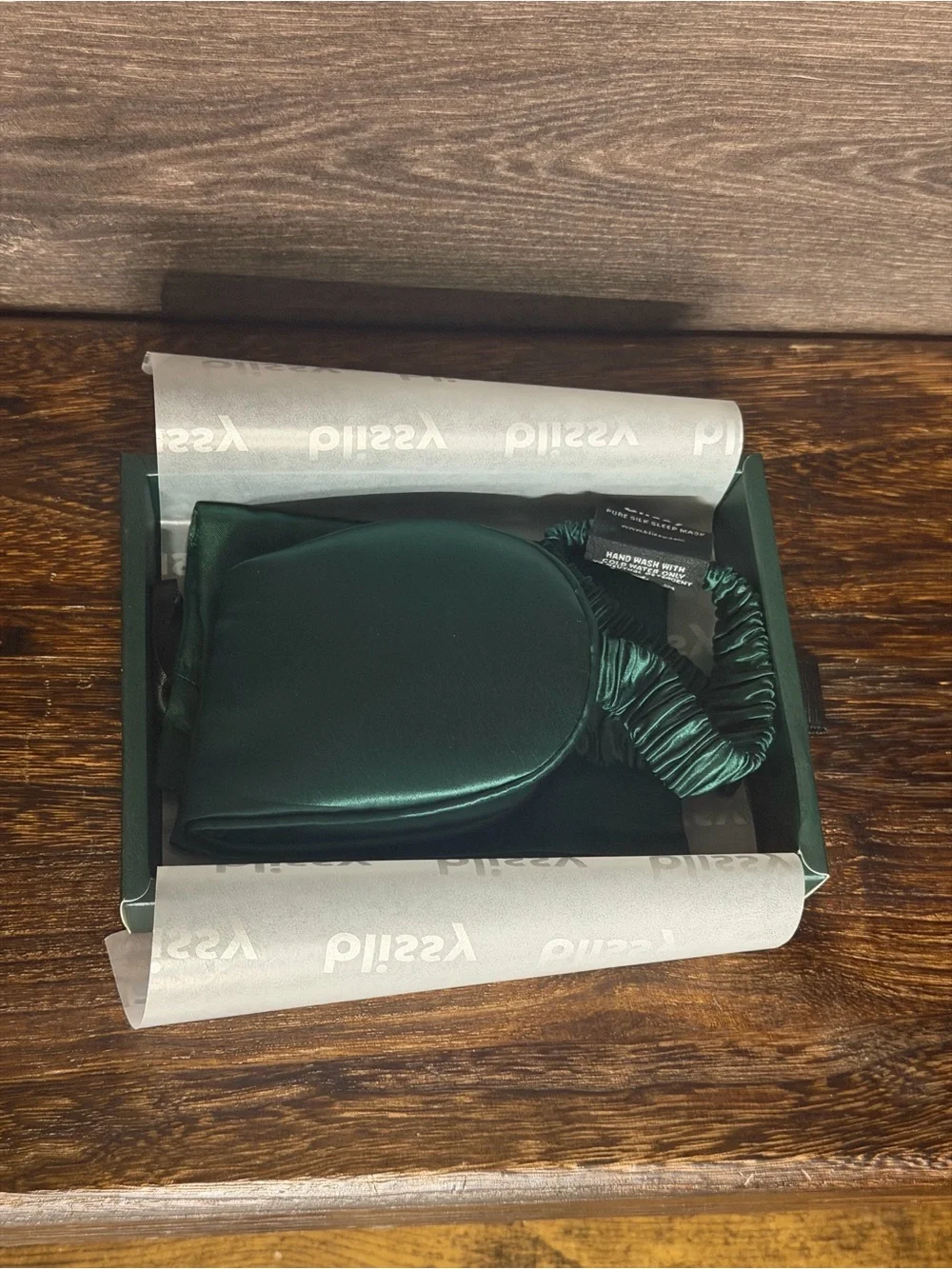 Blissy Emerald 100% Mulberry Silk Sleep Mask 22 Momme w/ Box & Pouch